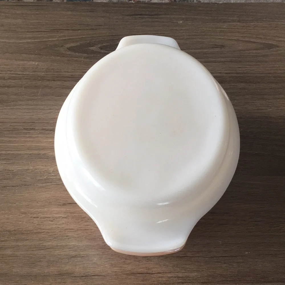 Fire king vintage casserole dish - Picture 2 of 6